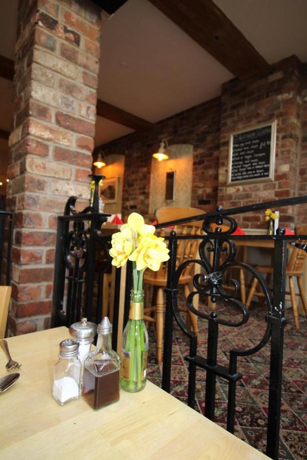 The Clothiers Arms Hotel Stroud  Ngoại thất bức ảnh