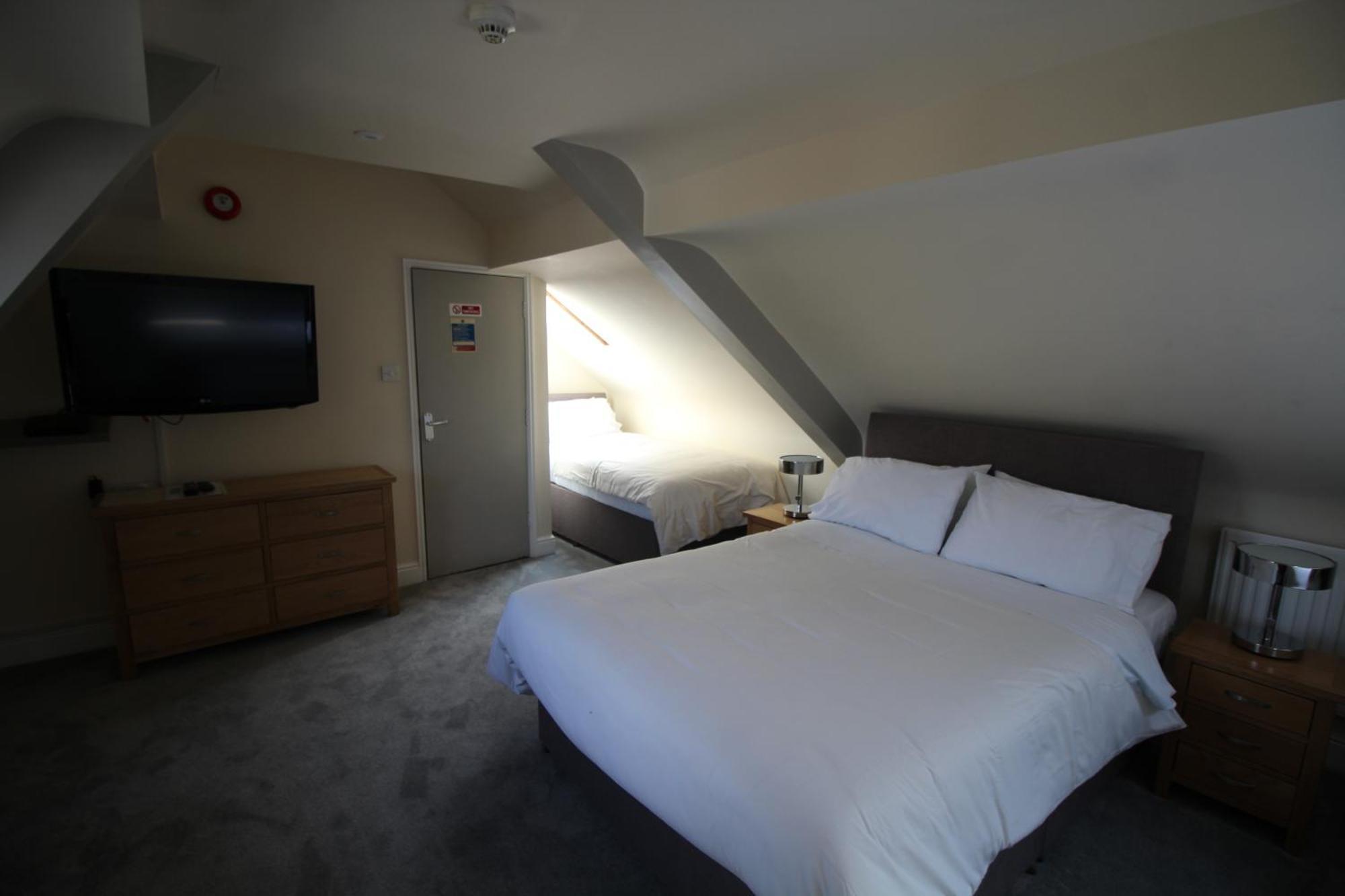 The Clothiers Arms Hotel Stroud  Phòng bức ảnh